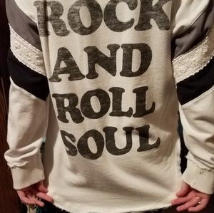 Free people comfy pullover!!